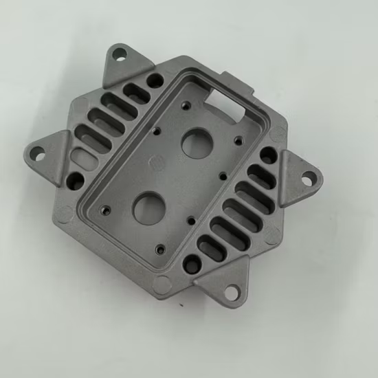 Pressofusione a camera fredda dello stampo a pressione del radiatore in lega di alluminio ADC12 del metallo di precisione OEM